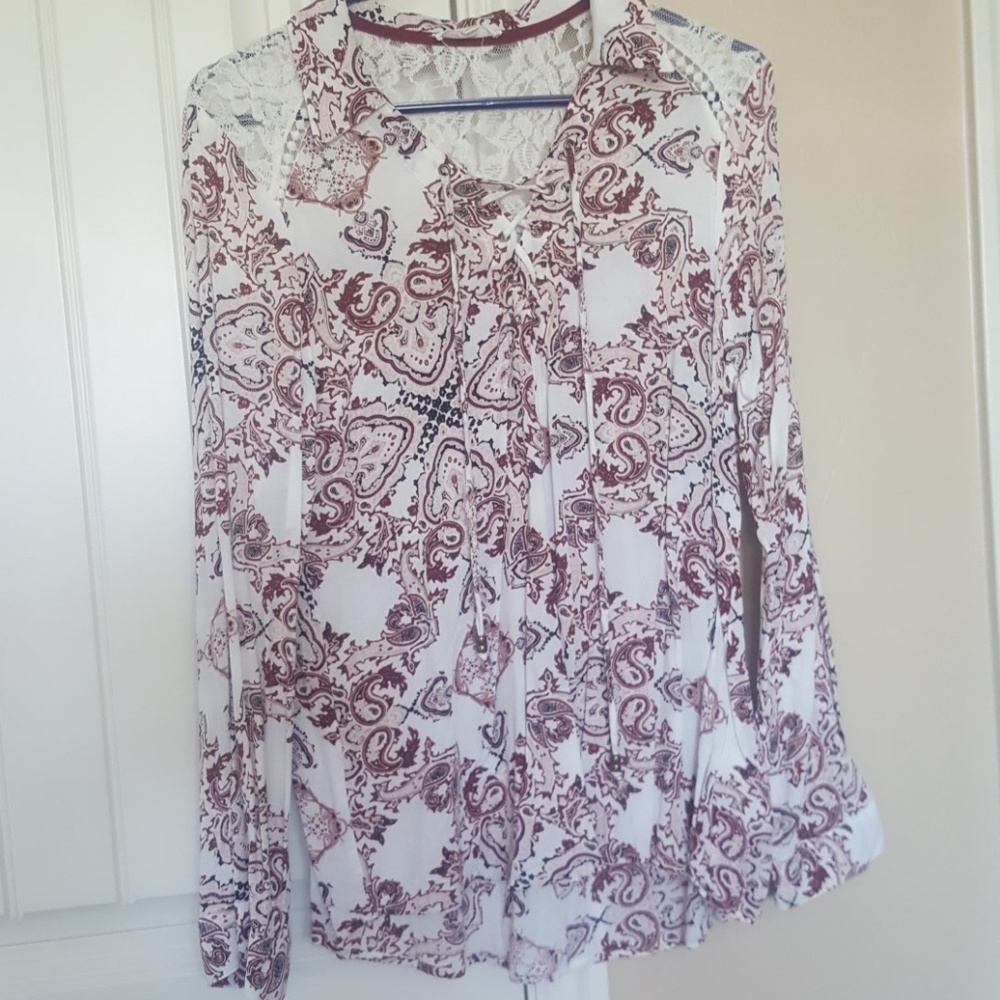 Coco & Jameson top
